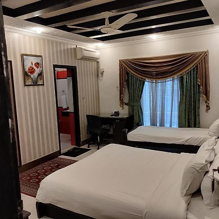 Capri Executive Hotel Islamabad Bagian luar foto